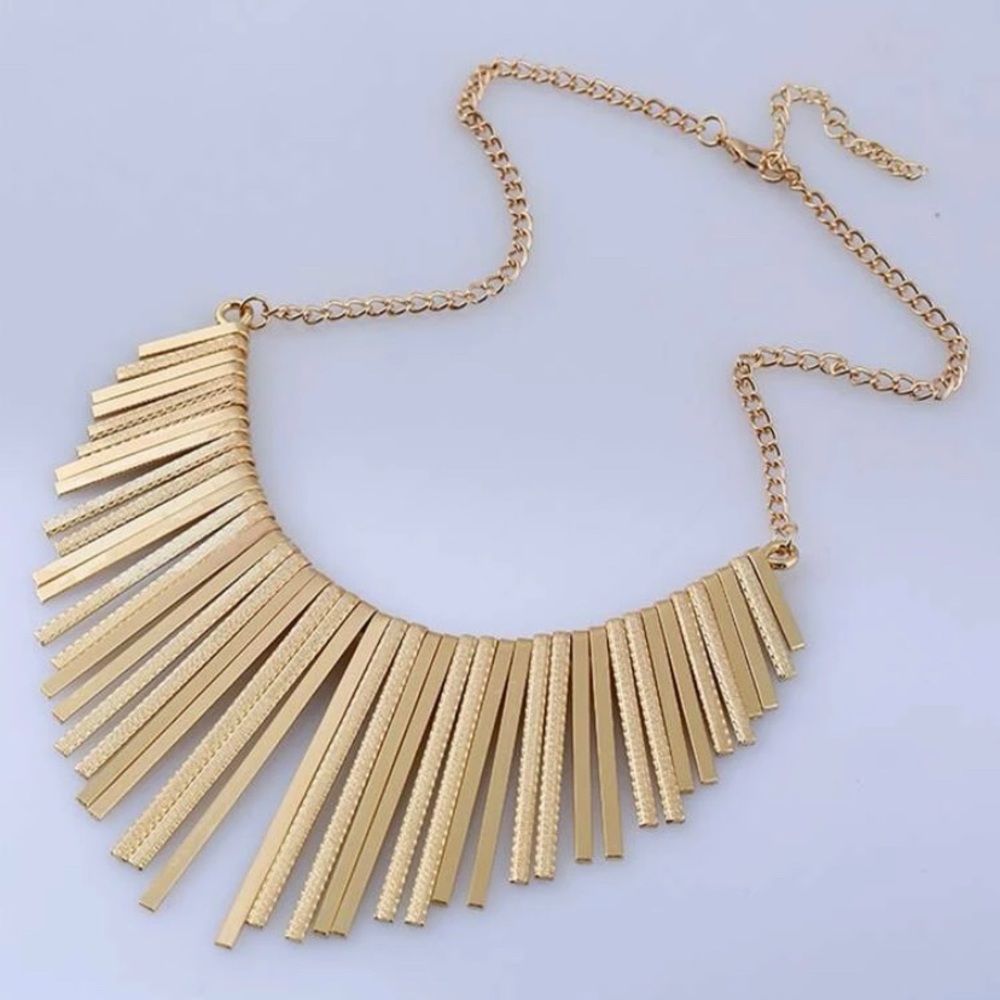 Gold necklace